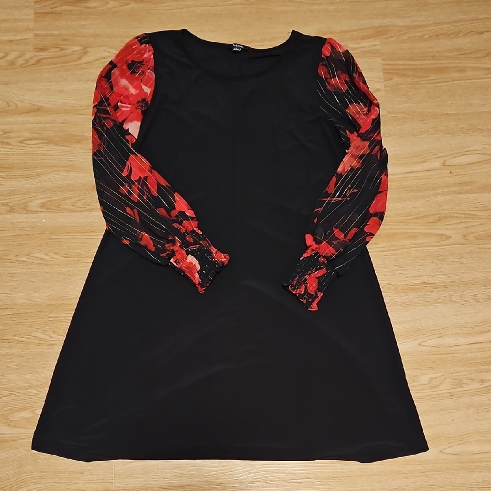 MSK Floral Sleeve Black Midi Dress
